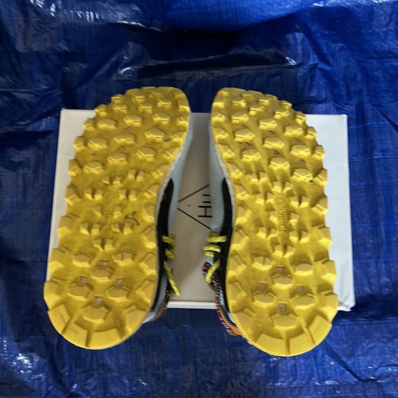 Adidas human race nmd lightly used - Picture 6 of 11